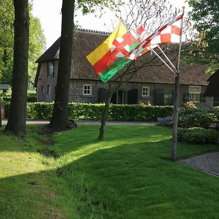 Erfgoed & Logies Den Heijkant Moergestel Exteriör bild